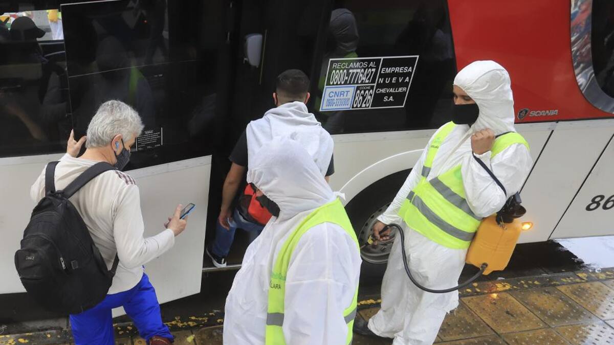 Coronavirus, Argentina, pandemia, controles en micros de larga distancia, pase sanitario, NA