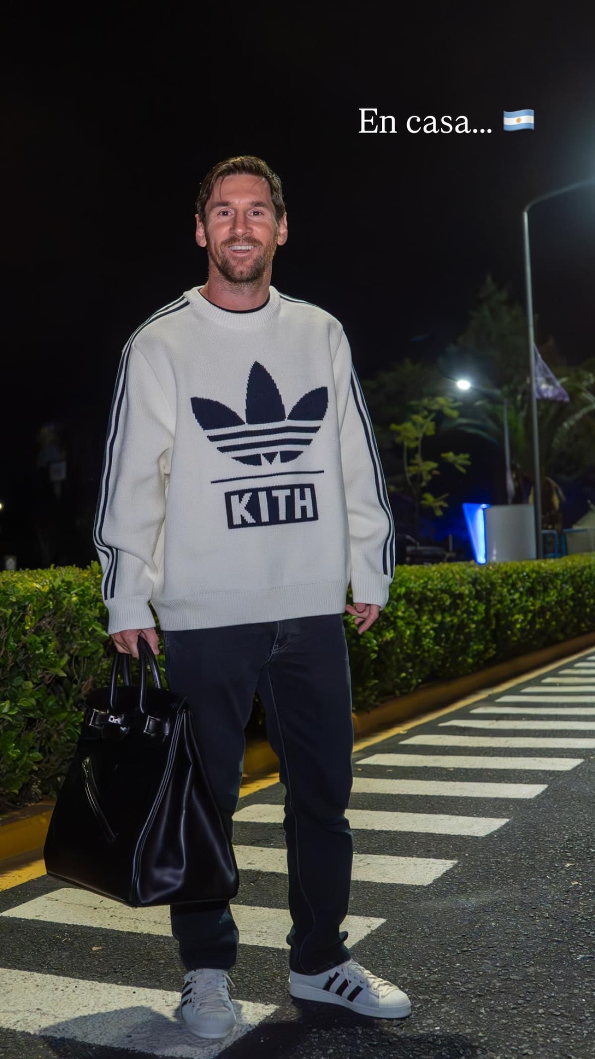 Lionel Messi y su frase "En casa" para referirse a su llegada a la Argentina. Foto: Instagram/@leomessi