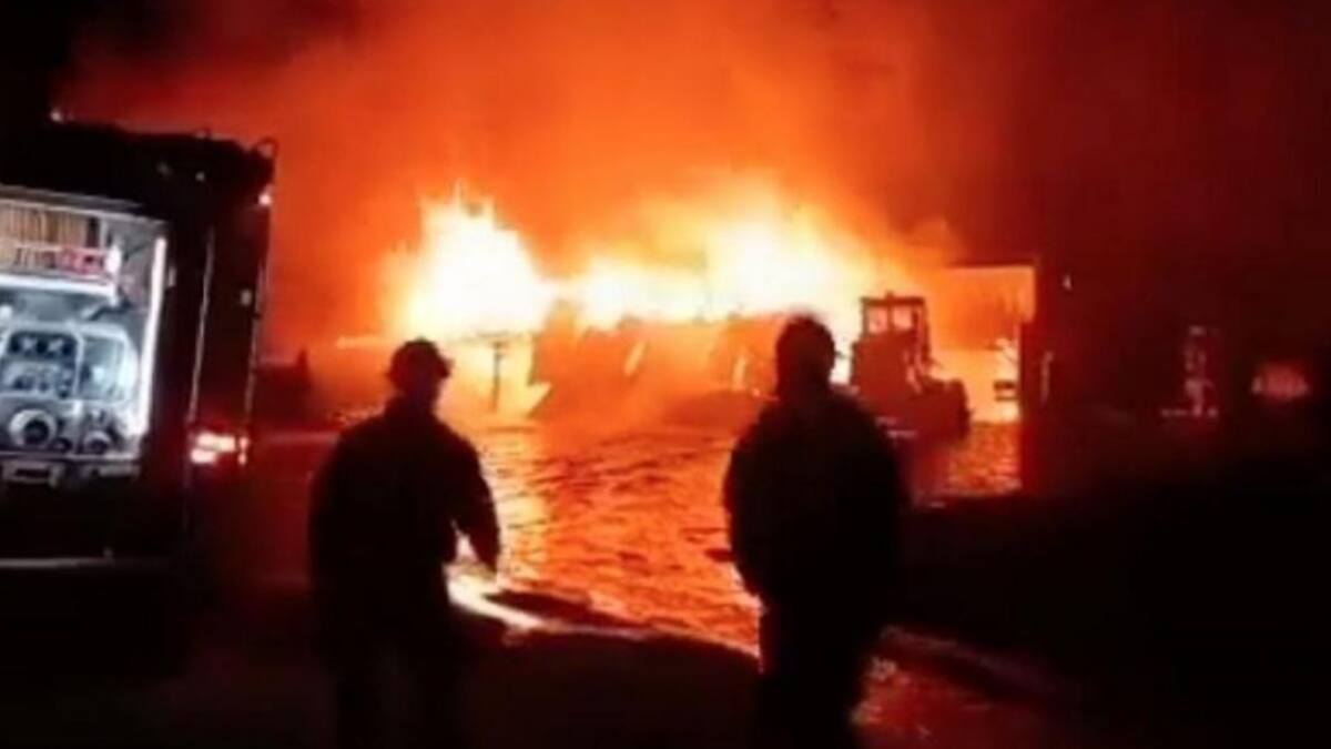 Mapuches incendiaron depósitos en Río Negro, NA