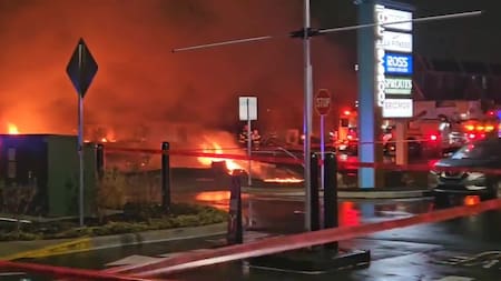 Se estrelló un avión en Filadelfia. Foto: X @Janosikgarcia