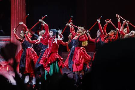Lady Gaga se presenta en un macroconcierto gratuito en la playa de Copacabana este sábado, en Río de Janeiro (Brasil). EFE/ Antonio Lacerda