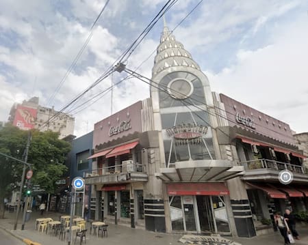 El Cafe Manhattan de Belgrano cierra sus puertas. Foto: Google Maps.