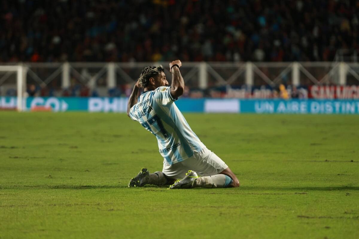 Adrián Balboa; San Lorenzo vs. Racing Club; Torneo Apertura 2025. Foto: X @RacingClub