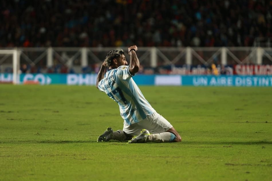 Adrián Balboa; San Lorenzo vs. Racing Club; Torneo Apertura 2025. Foto: X @RacingClub
