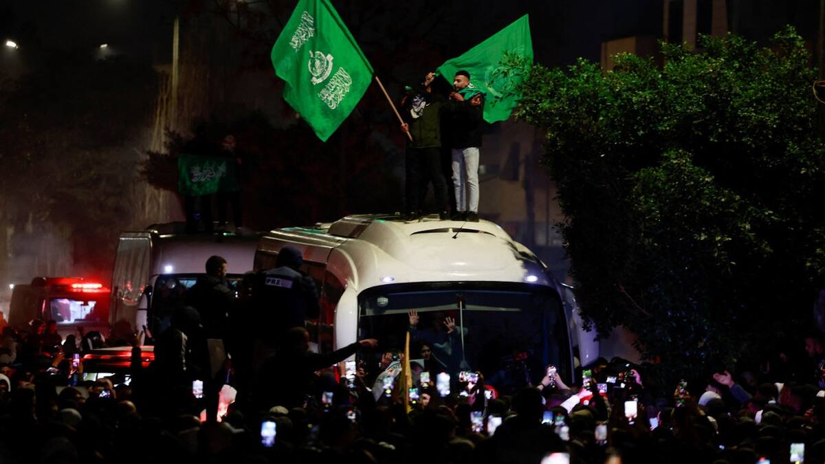 Israel liberó a los primeros 90 presos palestinos. Foto: Reuters/Ammar Awad