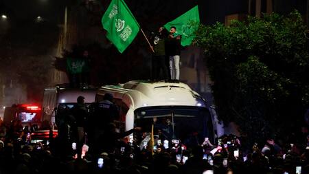Israel liberó a los primeros 90 presos palestinos. Foto: Reuters/Ammar Awad