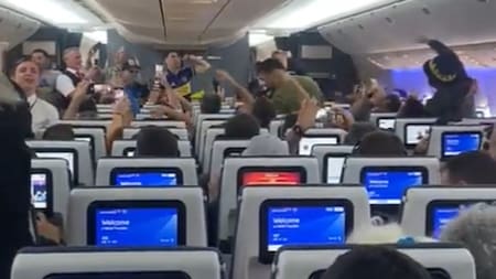 El momento previo al episodio. Foto: X @sophie24518720