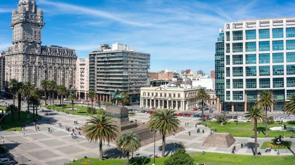 Coronavirus en Uruguay, pandemia