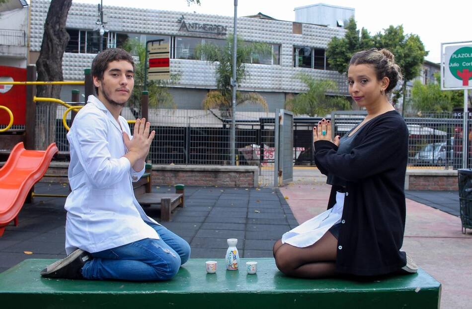 Buenos Aires Bares, teatro, de Cecilia Dellatorre y Lupita Sosa