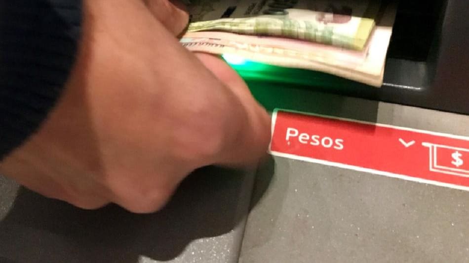 Aguinaldo, economía argentina. Foto: Reuters.