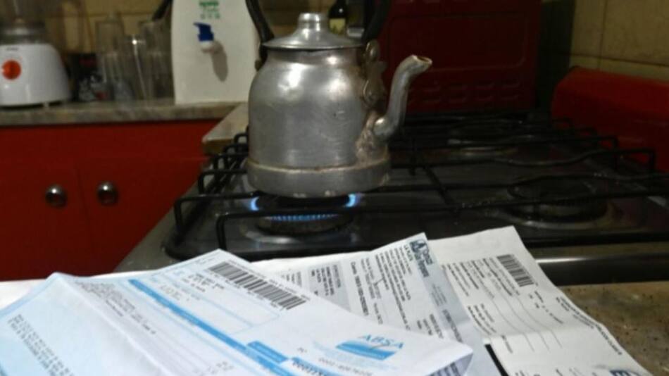 Aumentan las tarifas de gas, luz y agua. Foto: 0221.