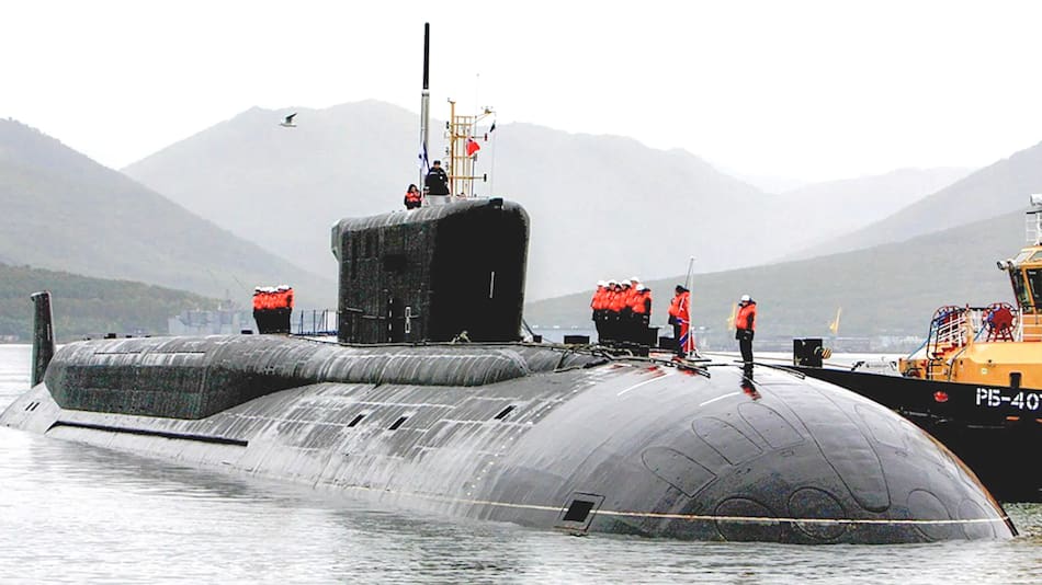Submarino ruso de misiles balísticos nucleares en la base Rybachiy de Kamchatka.