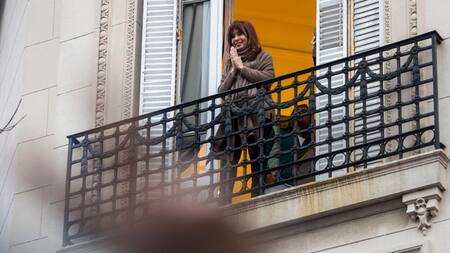 Cristina Kirchner sigue con arresto domiciliario