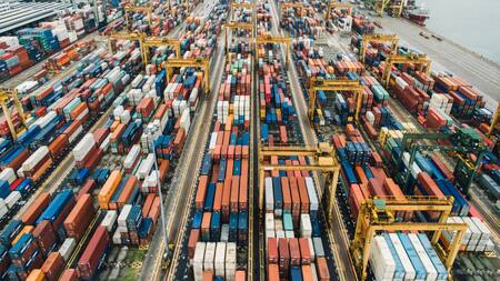 El Financial Times destacó el aumento de productos importados que llegan a la Argentina