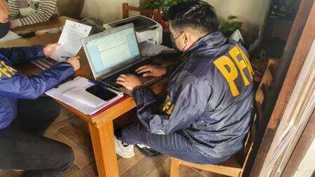 Operativo policial en San Bernardo, foto NA