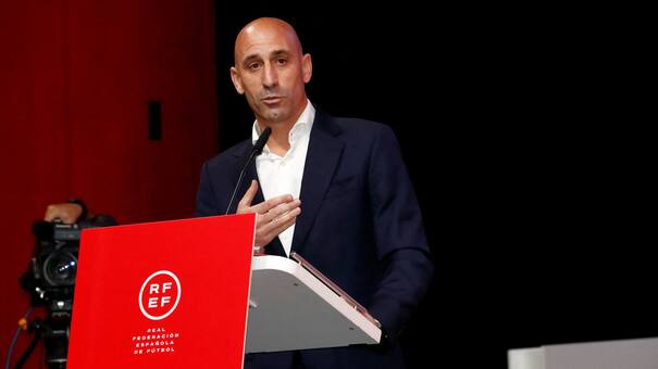 La FIFA inhabilitó a Luis Rubiales durante tres años tras el escándalo con Jenni Hermoso