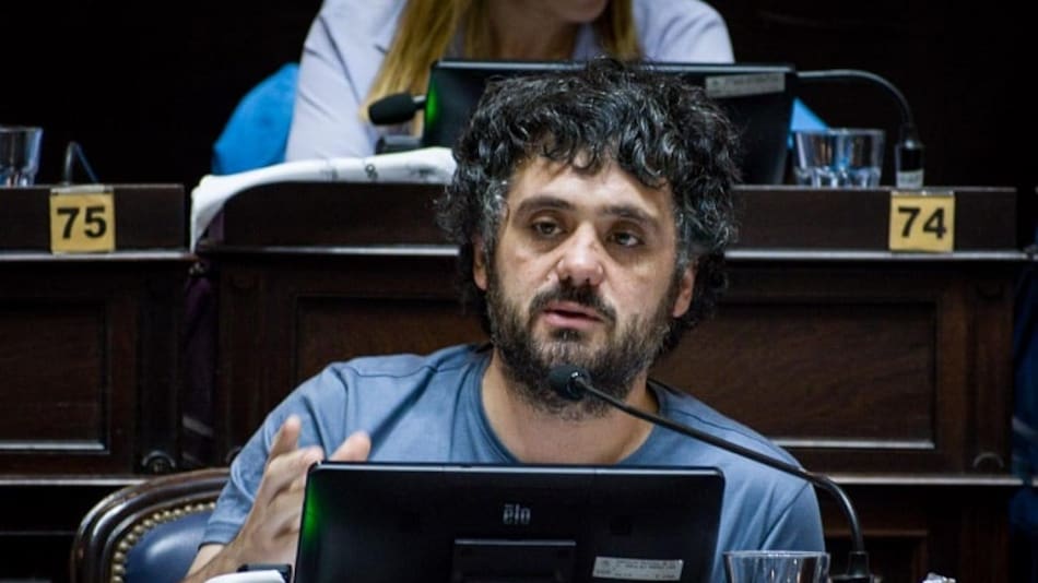 El diputado provincial se refirió a los proyectos aprobados en la Cámara de Diputados y el Senado bonaerense.