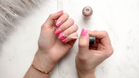 Nuevas tendencias en uñas. Foto: Unsplash.
