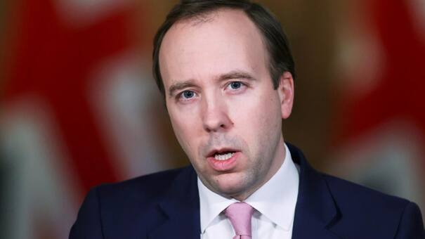 El ex ministro de Salud de Gran Bretaña reconoció que el país debió confinarse tres semanas antes