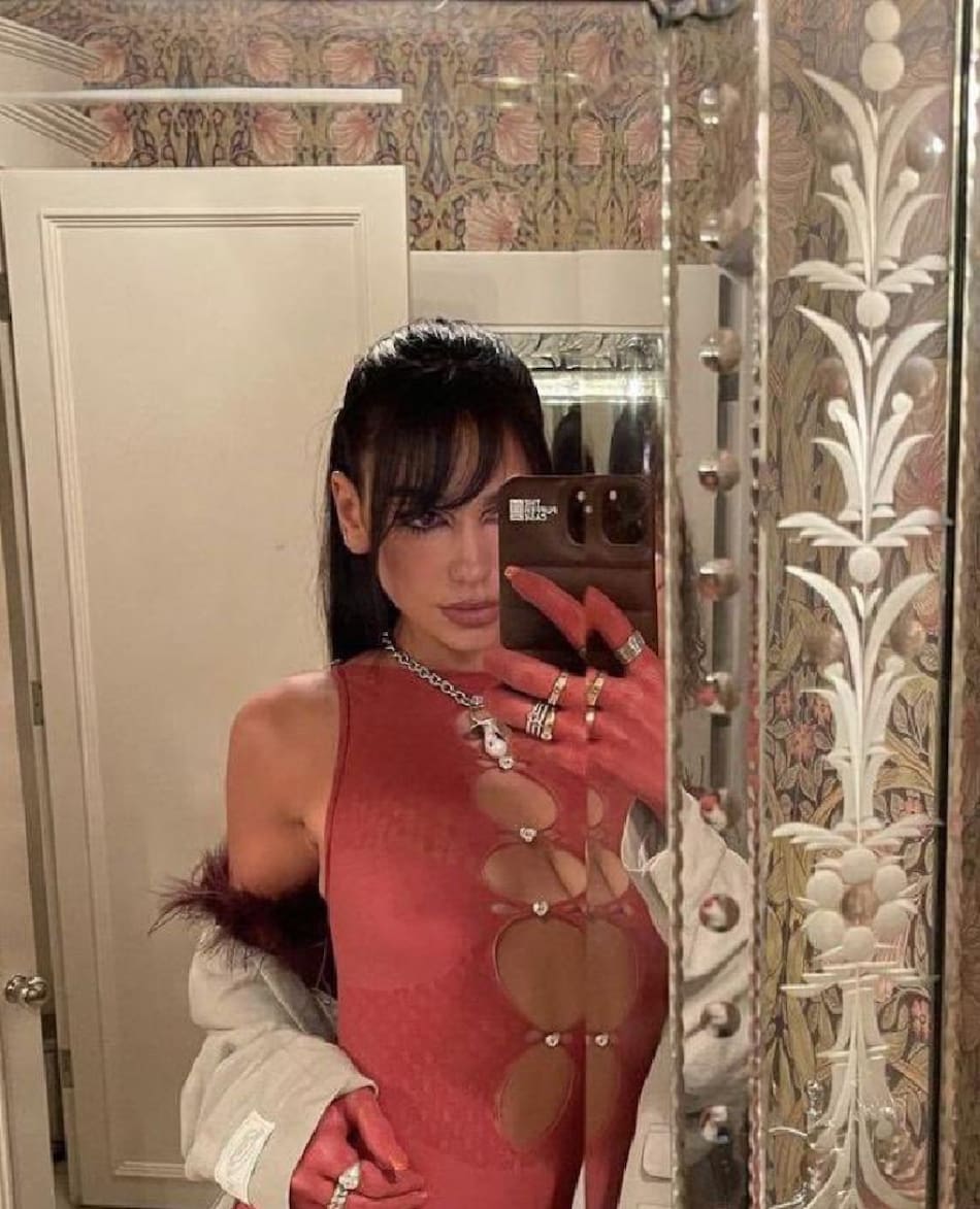 La foto donde Dua Lipa salió muy parecida a María Becerra. Foto: Twitter.