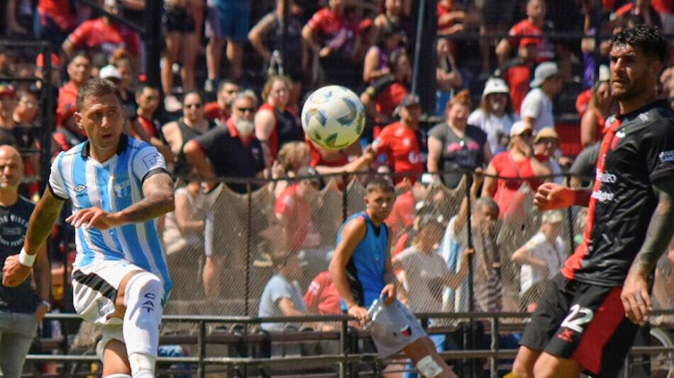 Colón de Santa Fe vs. Atlético Tucumán. Foto: NA.