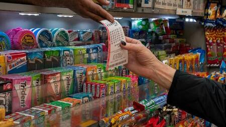 Boleto de Powerball. Foto: REUTERS