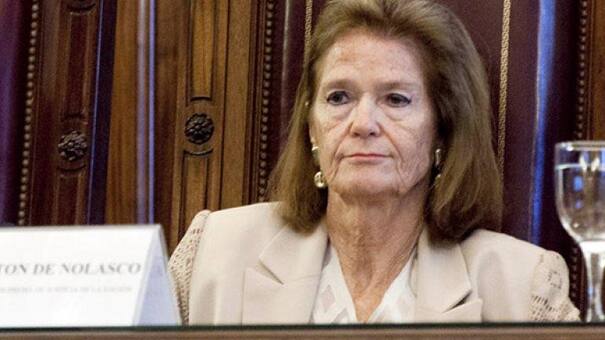 Universidad quitó un reconocimiento a Highton de Nolasco por el 2x1