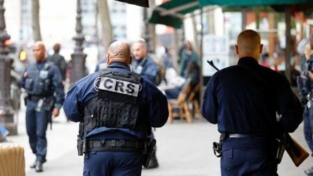 Operativo de seguridad en París, NA