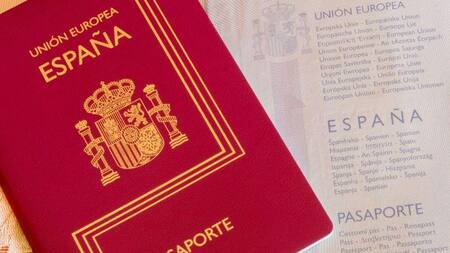 Pasaporte español.