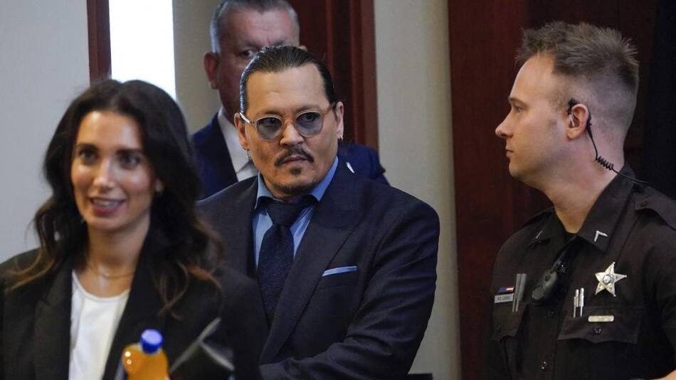 Johnny Depp en el juicio contra Amber Heard. Foto: AFP