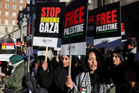 Unos 300 mil apoyaron a Palestina en Londres. Foto: Reuters.