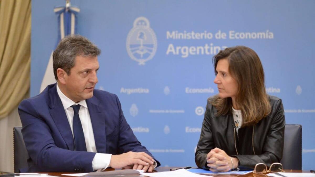 Sergio Massa y Fernanda Raverta. Foto: Twitter @SergioMassa