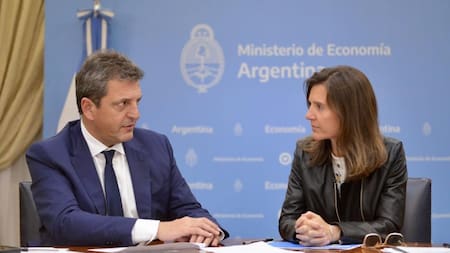 Sergio Massa y Fernanda Raverta. Foto: Twitter @SergioMassa