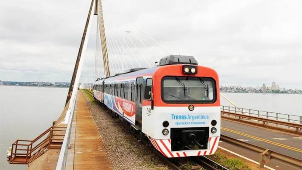 Un cruce fronterizo único en Argentina: el tren binacional que atraviesa el río Paraná y conecta con otro país de Sudamérica en minutos