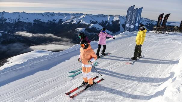 Nieve, naturaleza y gastronomía única: Cerro Bayo, el lugar ideal para visitar estas vacaciones de invierno en la Patagonia