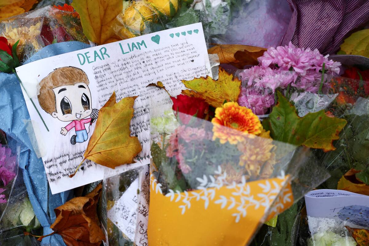 Fans de One Direction homenajean a Liam Payne en el londinense Hyde Park. Foto: Reuters.