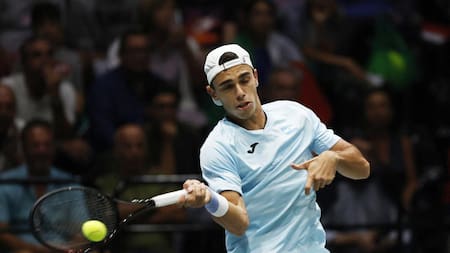 Francisco Cerúndolo en la Copa Davis 2022. Foto: REUTERS.
