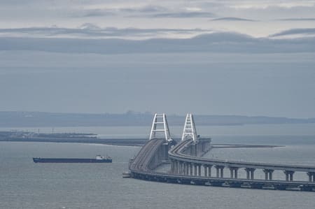 Puente en Crimea. Foto: EFE