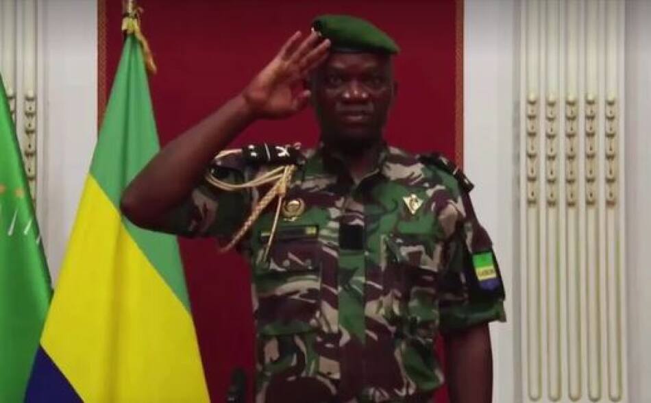 El general Oligui Nguema Brice, designado como nuevo presidente de transición en Gabón. Foto: captura de pantalla.