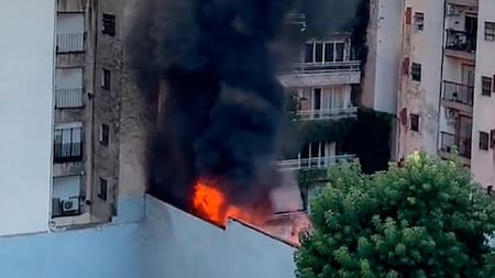 "El humo era impresionante": voraz incendio en un edificio del barrio porteño de Palermo