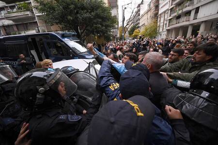 Juan Grabois detenido - Instituto Juan Domingo Perón. FOTO: JUAN FOGLIA/NA.