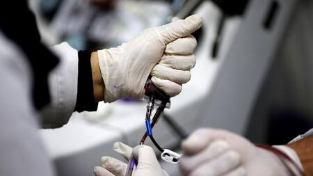 Donación de plasma de pacientes recuperados de coronavirus, REUTERS