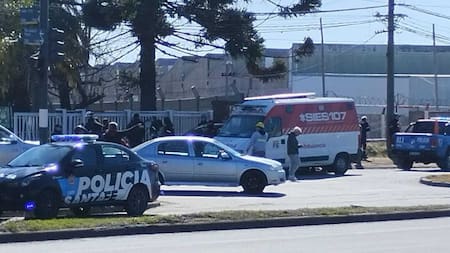 Un hombre estrelló un avión contra el lugar en el que trabajaba. Foto: X.