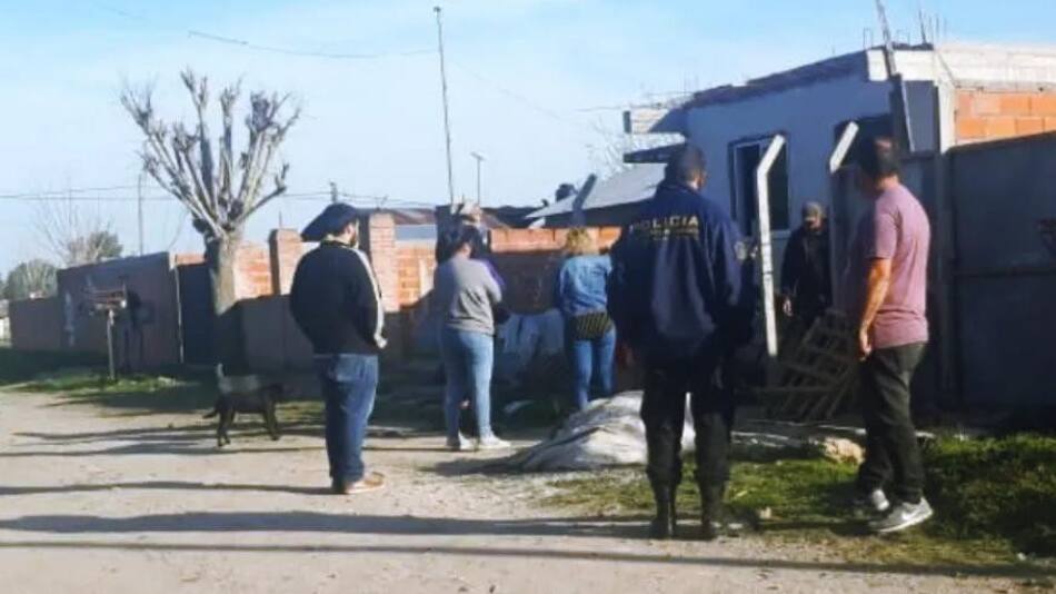 Le prohibieron ver a su hijo y trató de suicidarse a lo bonzo, La Plata