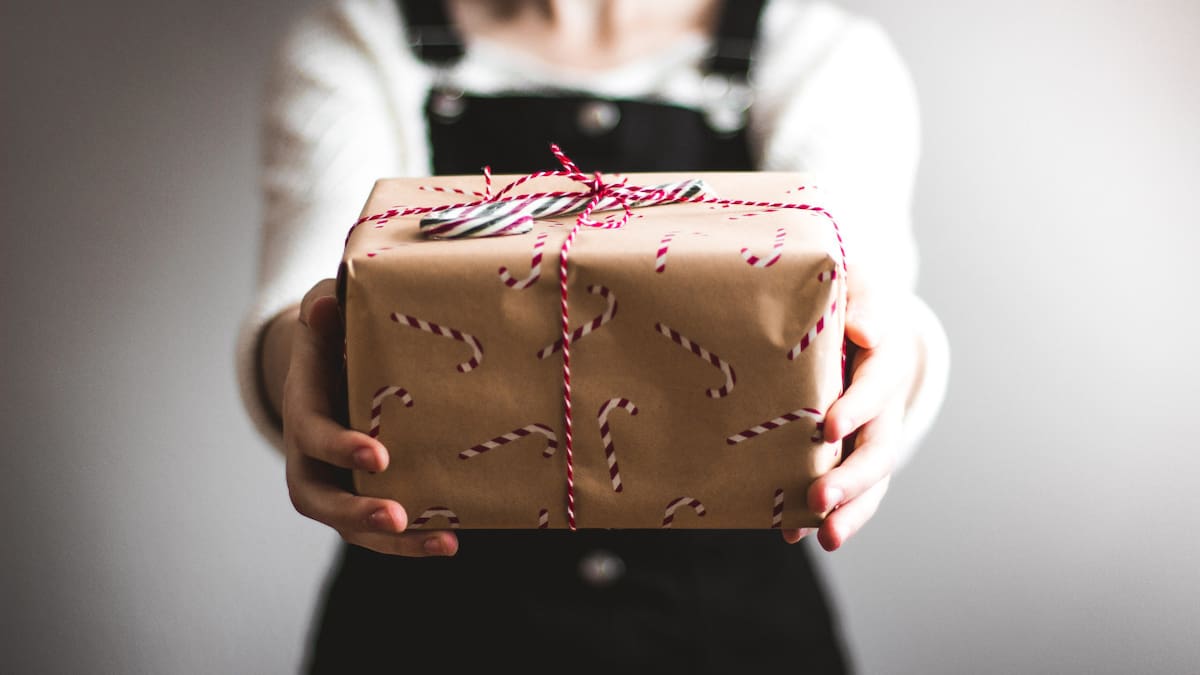 Regalo de navidad. Foto: Unsplash