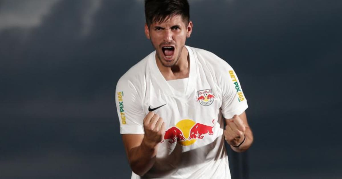 Kevin Lomónaco en el Bragantino de Brasil.