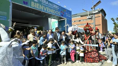Empezó la Feria del Libro en Malvinas Argentinas.