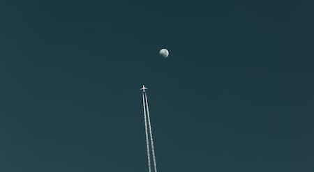 Viaje a la Luna. Foto: Unsplash.