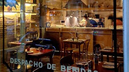 El Bocadito: el nuevo spot de Villa Crespo donde el horno a leña manda