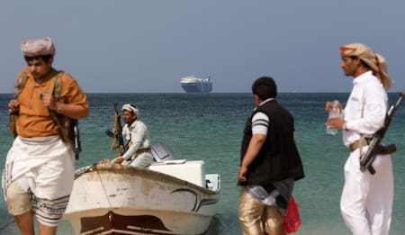 Hutíes del Yemen en el mar Rojo. Foto: Reuters